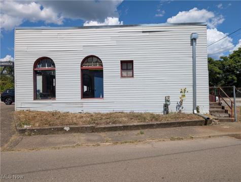 213 Dewey Avenue Cambridge OH 43725