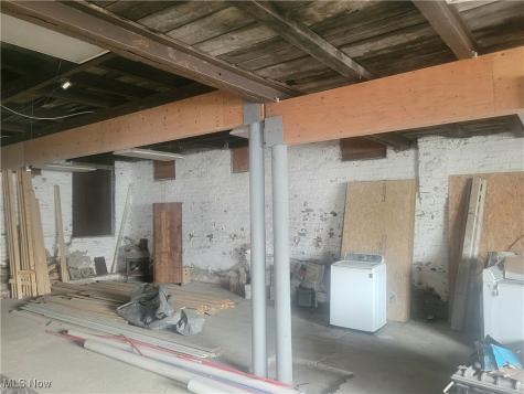 1605 Broadway Lorain OH 44052