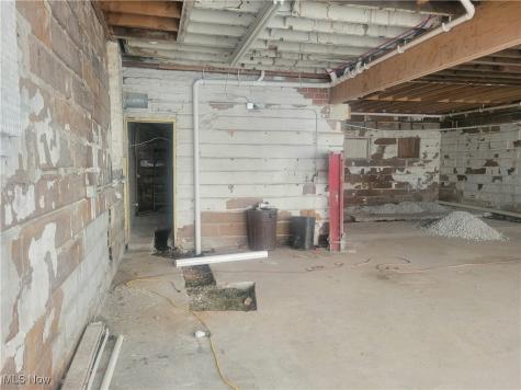 1605 Broadway Lorain OH 44052