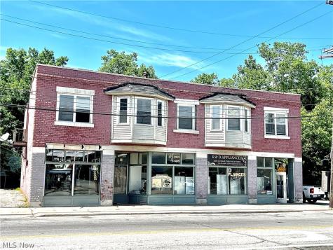 15557 Lake Shore Boulevard Cleveland OH 44110