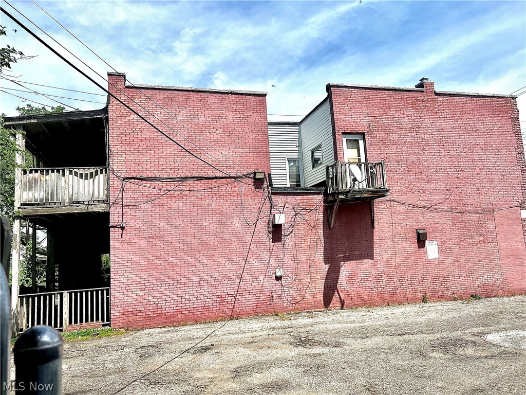 15557 Lake Shore Boulevard Cleveland OH 44110