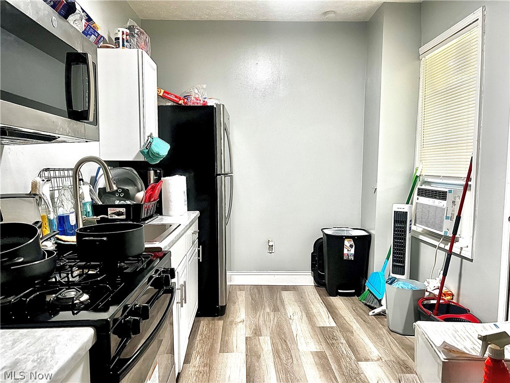 15557 Lake Shore Boulevard Cleveland OH 44110