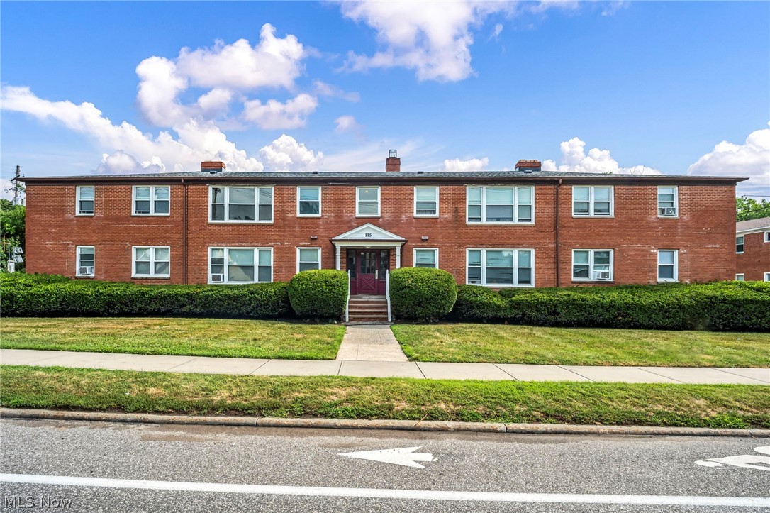 885 S Green Road South Euclid OH 44121