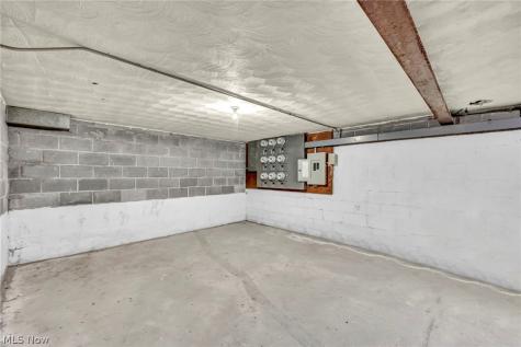 885 S Green Road South Euclid OH 44121