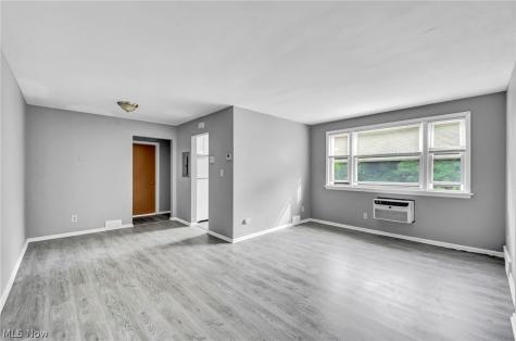 885 S Green Road South Euclid OH 44121