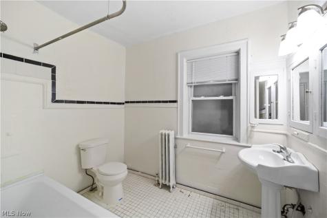 2729 Euclid Heights Boulevard Cleveland Heights OH 44106