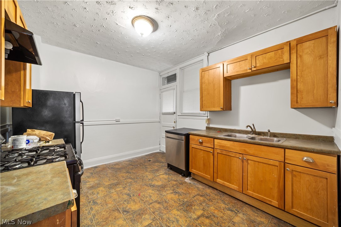 2729 Euclid Heights Boulevard Cleveland Heights OH 44106