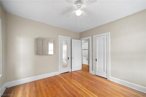 2729 Euclid Heights Boulevard Cleveland Heights OH 44106