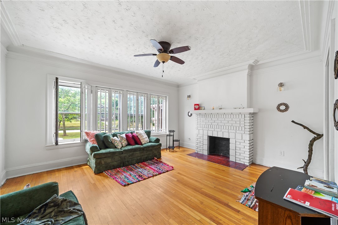 2729 Euclid Heights Boulevard Cleveland Heights OH 44106