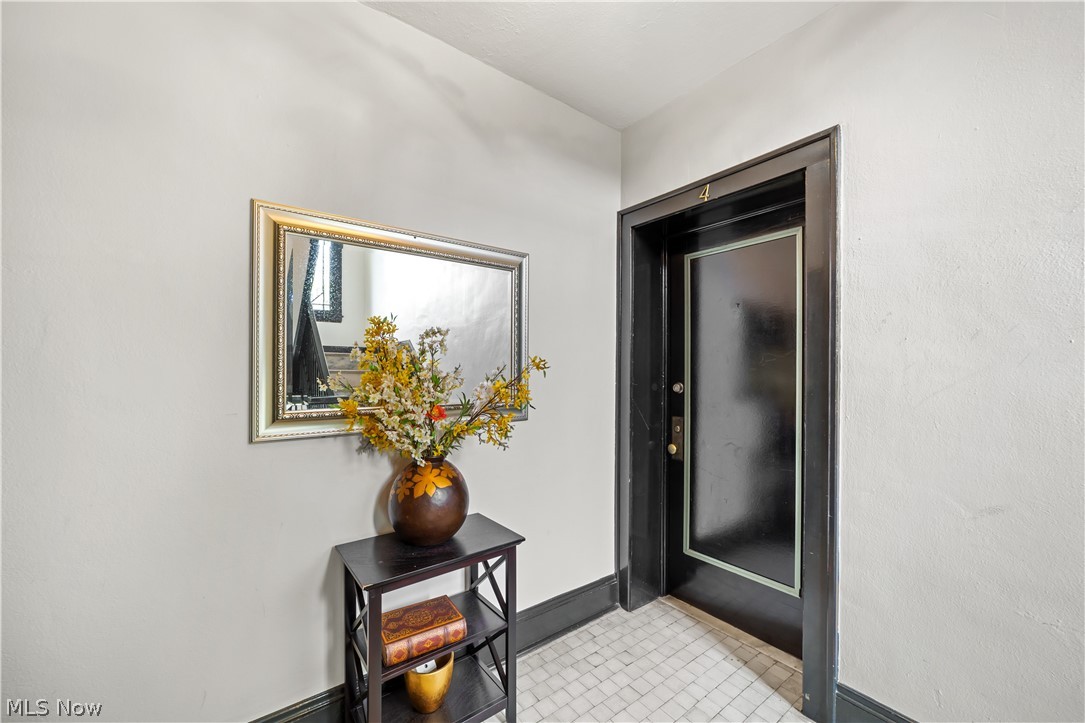 2729 Euclid Heights Boulevard Cleveland Heights OH 44106