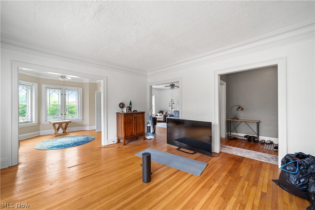 2729 Euclid Heights Boulevard Cleveland Heights OH 44106