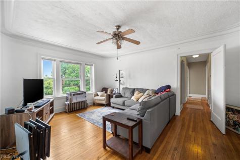 2729 Euclid Heights Boulevard Cleveland Heights OH 44106