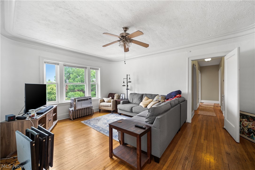 2729 Euclid Heights Boulevard Cleveland Heights OH 44106