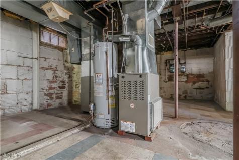 594-598 Blaine Avenue Akron OH 44310