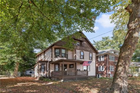 594-598 Blaine Avenue Akron OH 44310