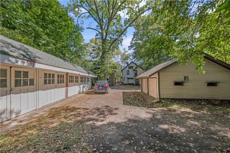 594-598 Blaine Avenue Akron OH 44310