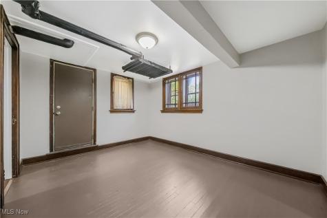 594-598 Blaine Avenue Akron OH 44310