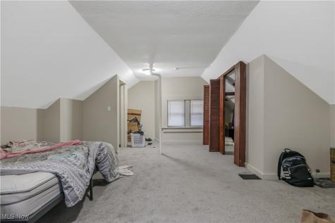 594-598 Blaine Avenue Akron OH 44310