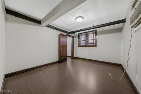 594-598 Blaine Avenue Akron OH 44310