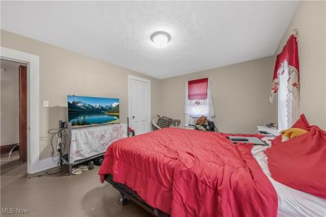 594-598 Blaine Avenue Akron OH 44310