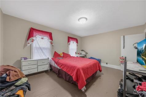 594-598 Blaine Avenue Akron OH 44310