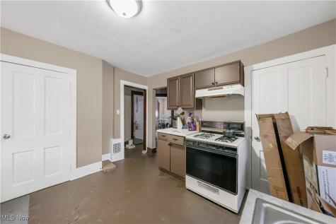 594-598 Blaine Avenue Akron OH 44310