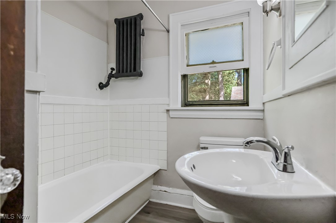 594-598 Blaine Avenue Akron OH 44310