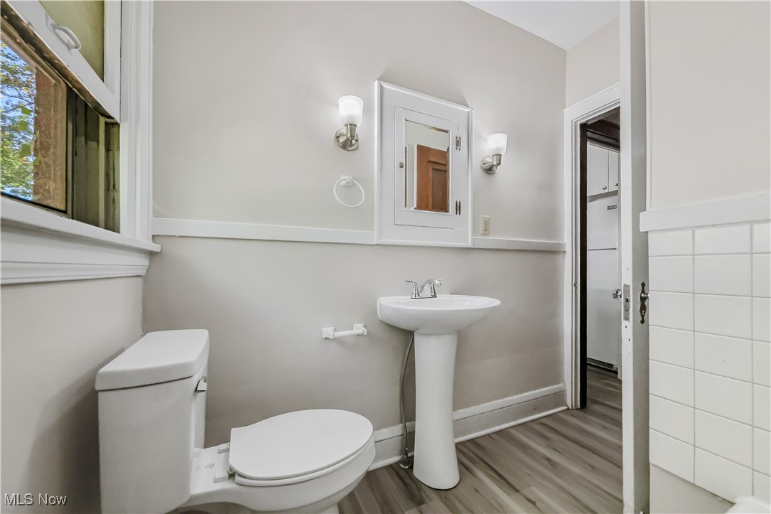 594-598 Blaine Avenue Akron OH 44310