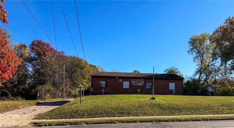 2225 Glenwood Avenue Youngstown OH 44511