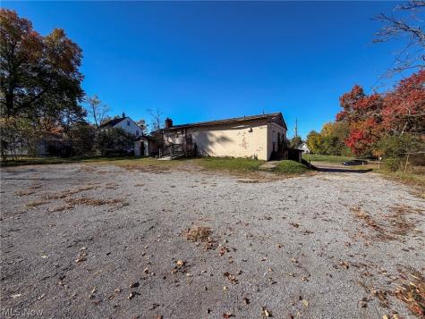 2225 Glenwood Avenue Youngstown OH 44511