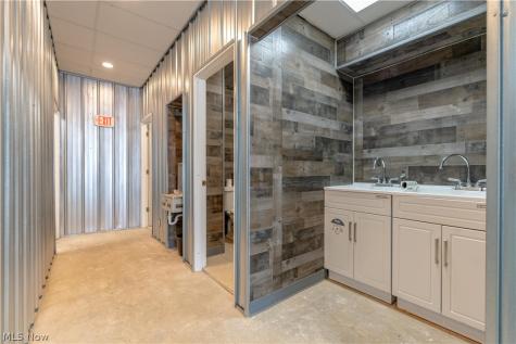 105/107/109 E Ohio Avenue Sebring OH 44672