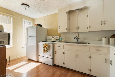 105/107/109 E Ohio Avenue Sebring OH 44672