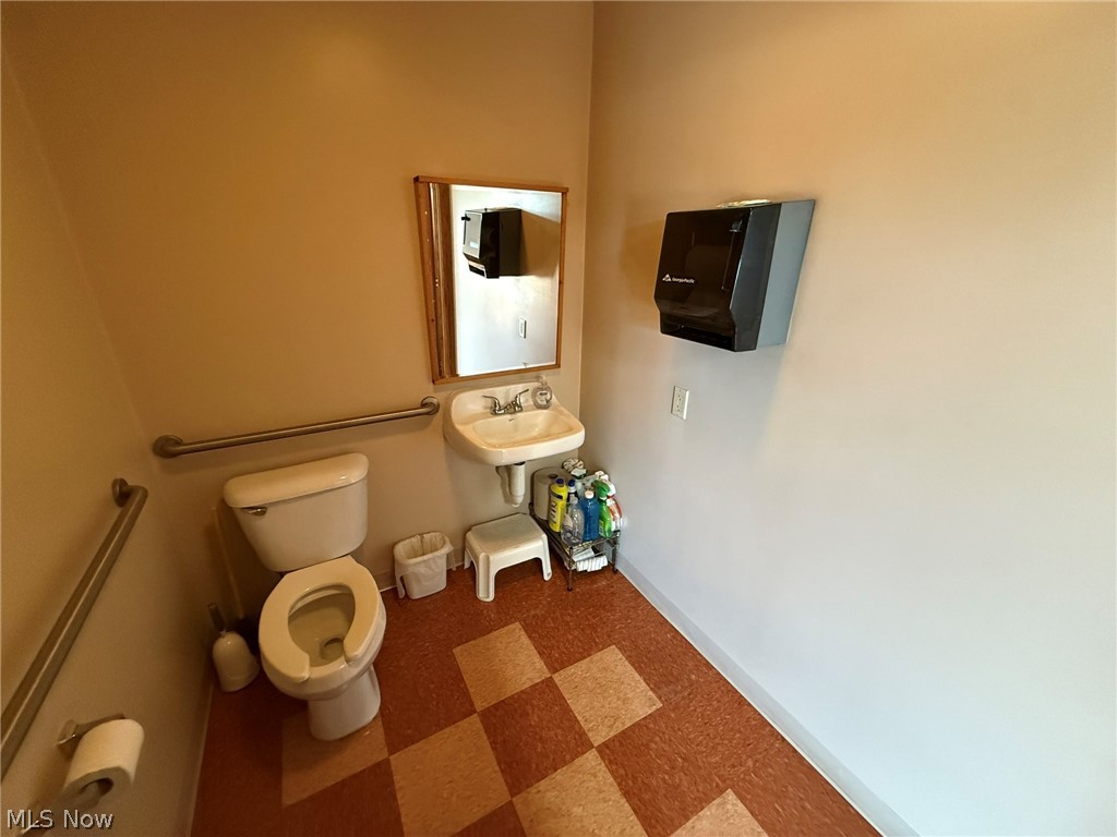 1 Dennison Yard Circle Dennison OH 44621