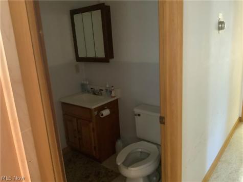 30 Cecil Street NE Navarre OH 44662