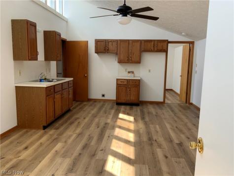 30 Cecil Street NE Navarre OH 44662