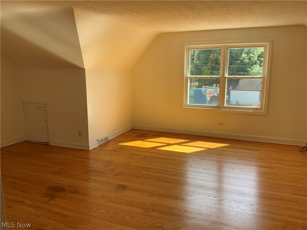 30 Cecil Street NE Navarre OH 44662