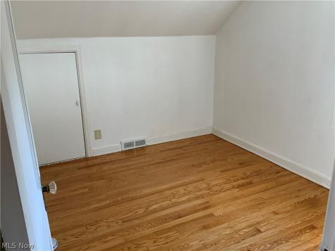 30 Cecil Street NE Navarre OH 44662