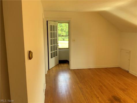 30 Cecil Street NE Navarre OH 44662