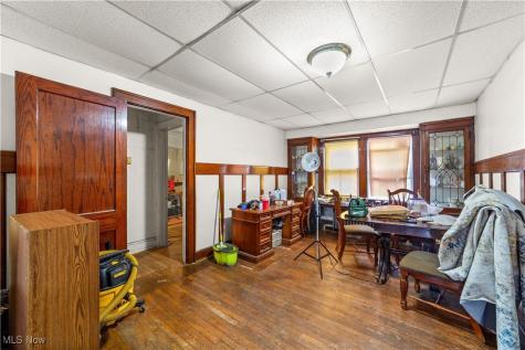 5217 Broadway Avenue Cleveland OH 44127