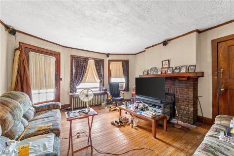 5217 Broadway Avenue Cleveland OH 44127