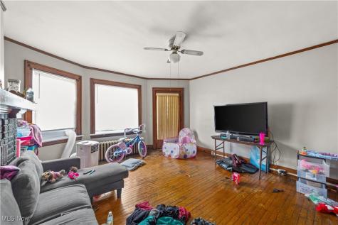 5217 Broadway Avenue Cleveland OH 44127