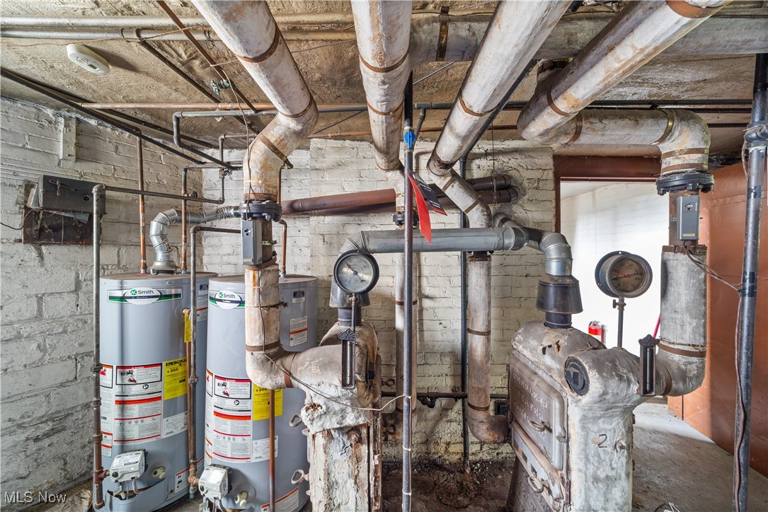 5217 Broadway Avenue Cleveland OH 44127