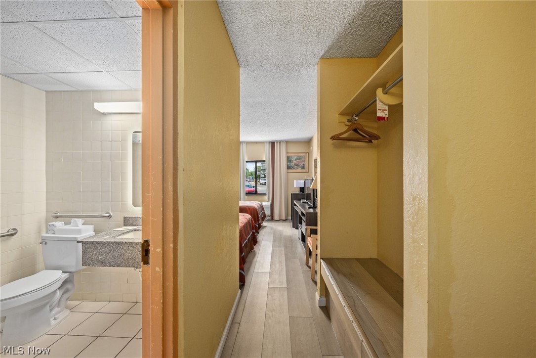 1704 E Perry Street Port Clinton OH 43452
