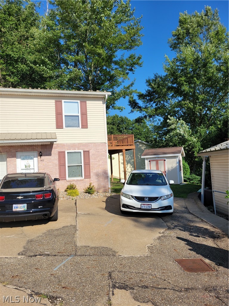 527 Ridge Avenue NE New Philadelphia OH 44663
