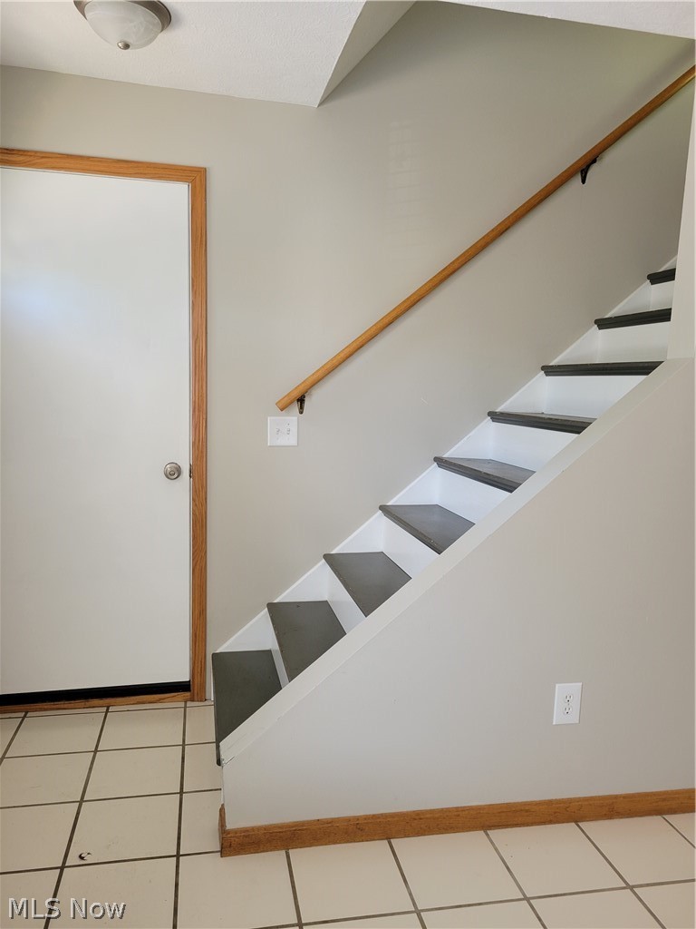 527 Ridge Avenue NE New Philadelphia OH 44663