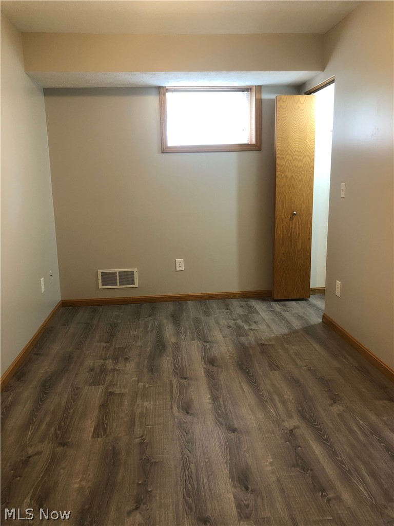 527 Ridge Avenue NE New Philadelphia OH 44663