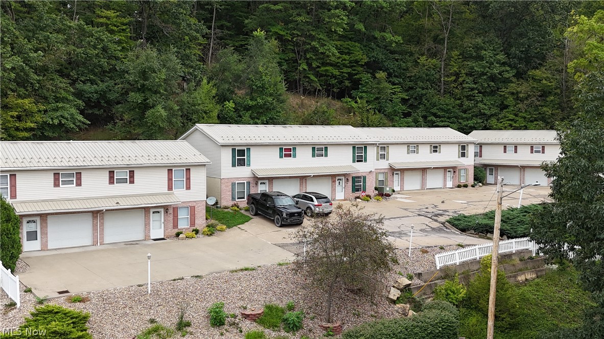 527 Ridge Avenue NE New Philadelphia OH 44663