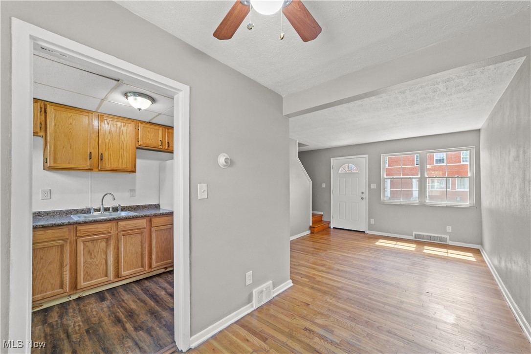 522 Clearview Drive Euclid OH 44123