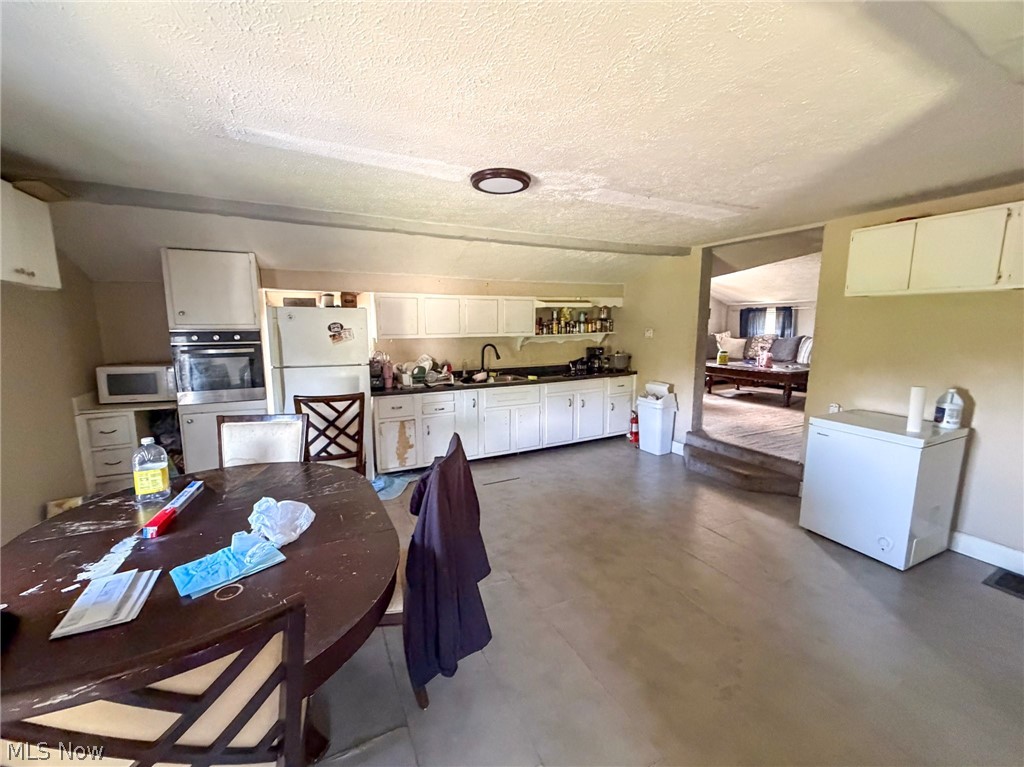 622 Elm Road Warren OH 44481