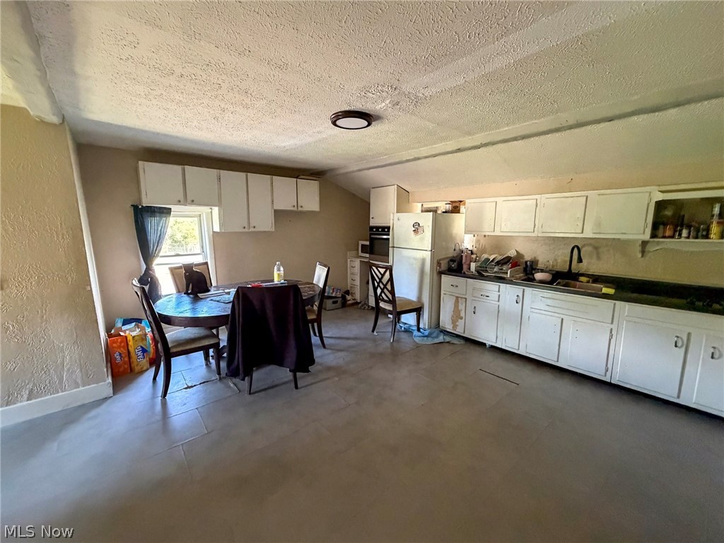 622 Elm Road Warren OH 44481